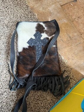 Cowhide Fringe Cross Shoulder Bag - Brown & White